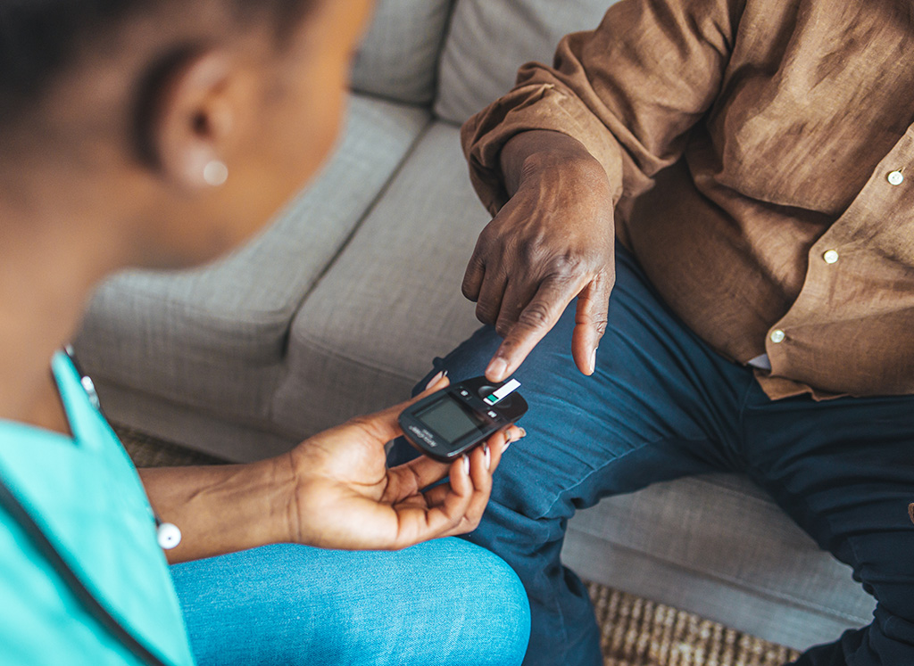 Concierge Personalized Health Monitoring at Home | Private-Pay Health Monitoring Nursing in Chicagoland