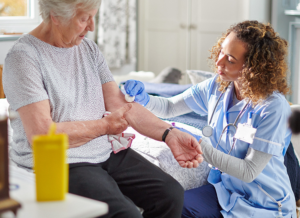 Private-Pay Injection Support at Home in Chicago | Private-Pay Medication Support at Home | Private Nursing Services